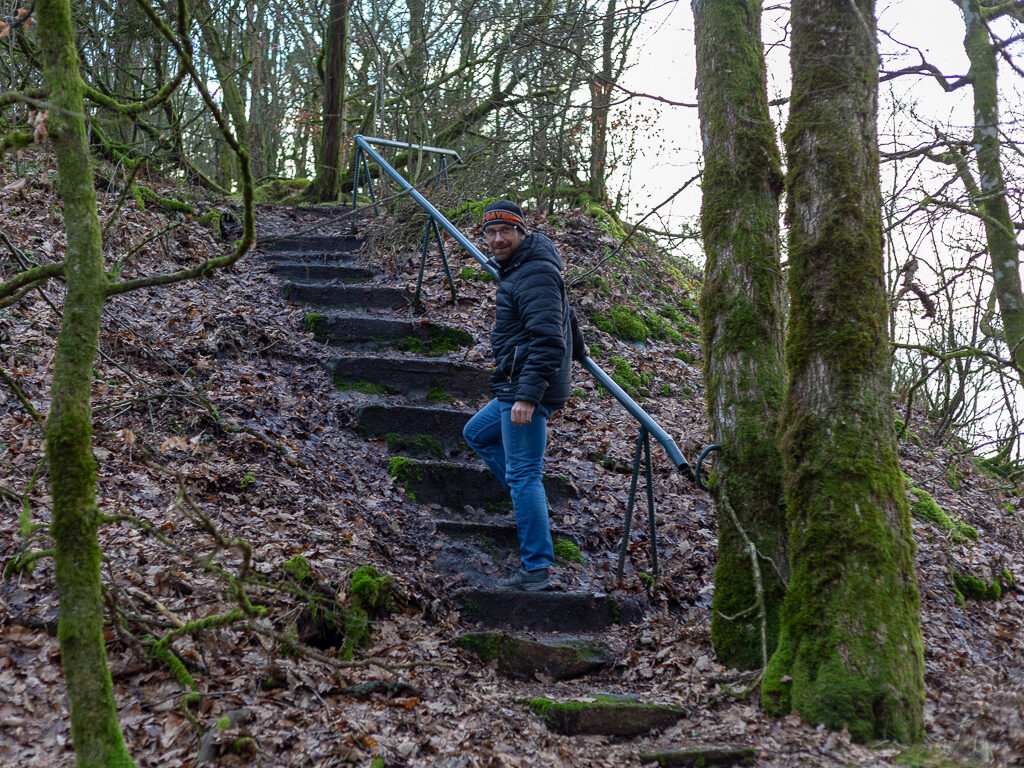 trappsteg sista biten upp till utsiktsplatsen
